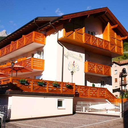 Hotel Garni Villanova Molveno Exteriör bild