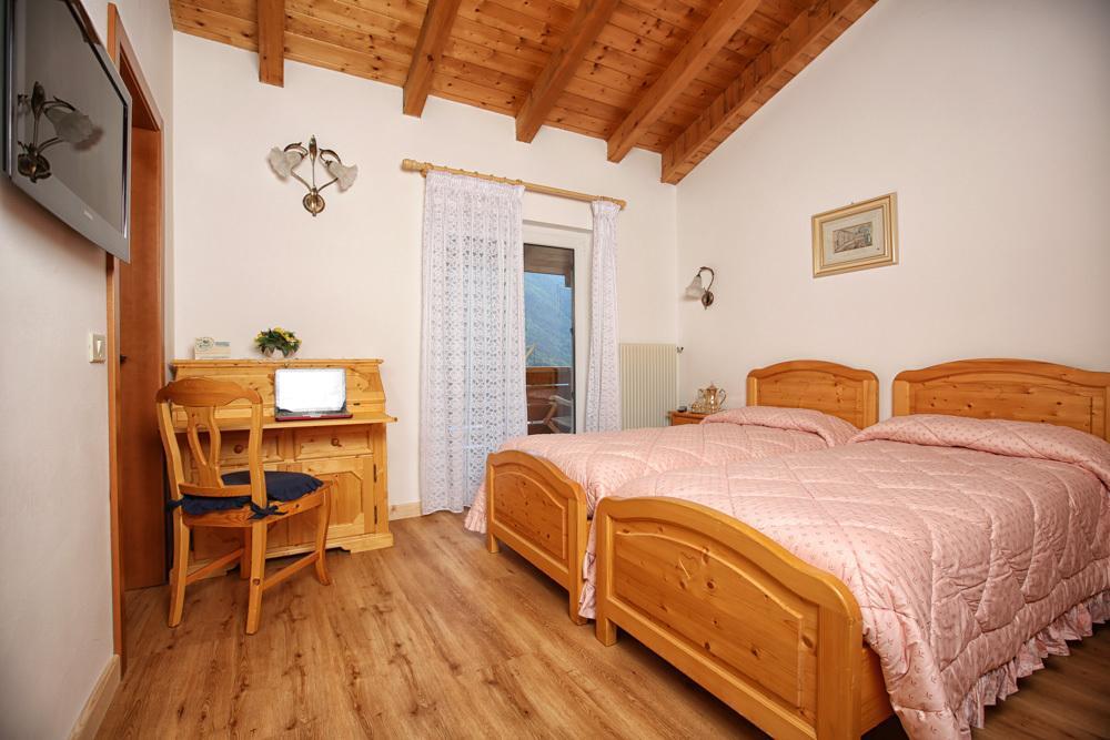 Hotel Garni Villanova Molveno Exteriör bild